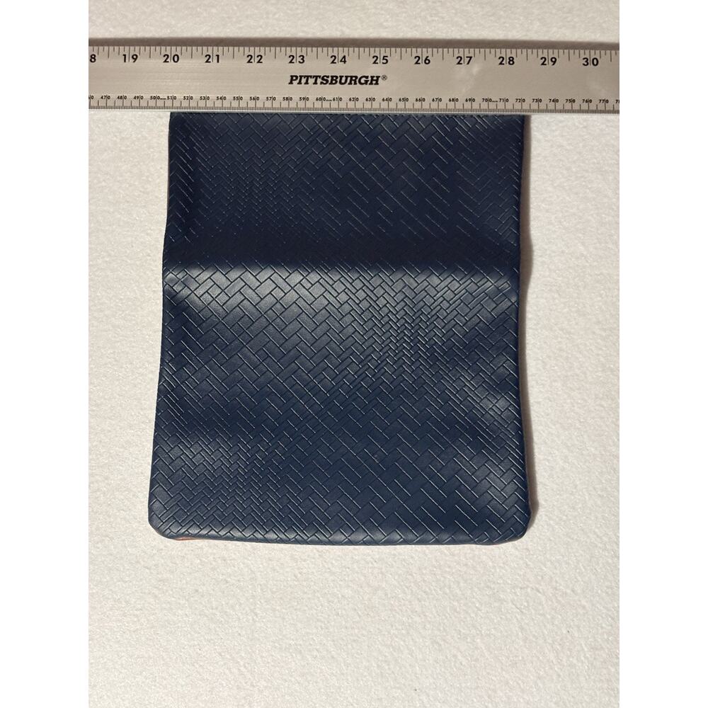 Cole Haan Travel Case Makeup Bag Unisex Zip Up Navy And Leather - Picture 2 of 5